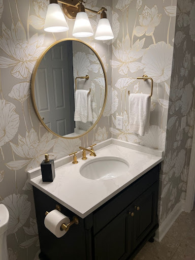 classy floral bathroom